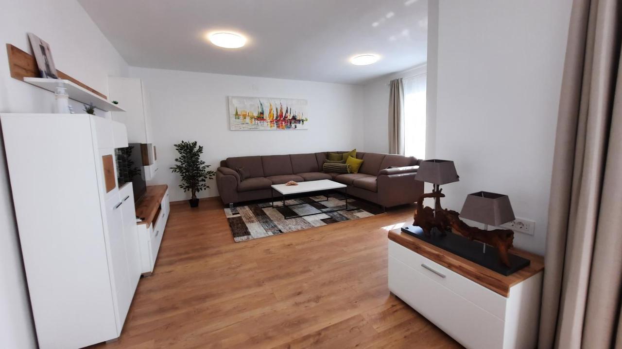 Apartman Ela Donji Rukavac Buitenkant foto