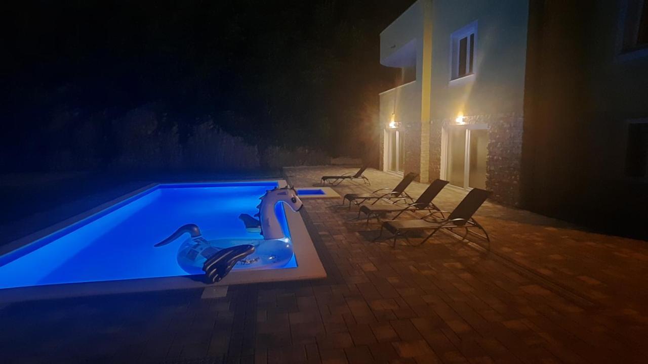 Apartman Ela Donji Rukavac Buitenkant foto