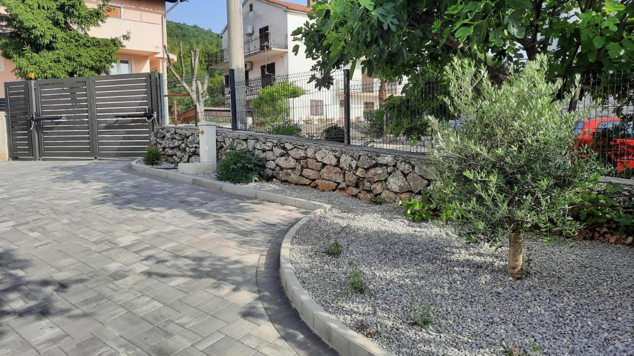 Apartman Ela Donji Rukavac Buitenkant foto