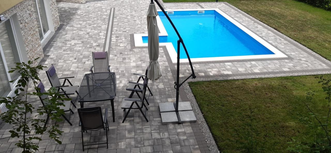 Apartman Ela Donji Rukavac Buitenkant foto